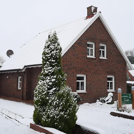Tolles Ferienhaus In Pilsum - Ferienhaus Trientje - Mit Garten Und Ueberdachter Terrasse Esterno foto