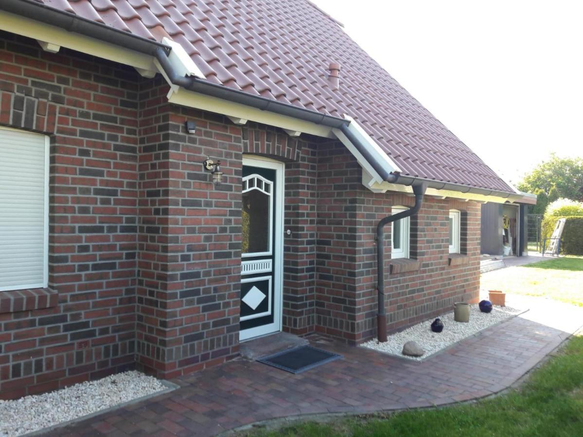Tolles Ferienhaus In Pilsum - Ferienhaus Trientje - Mit Garten Und Ueberdachter Terrasse Esterno foto