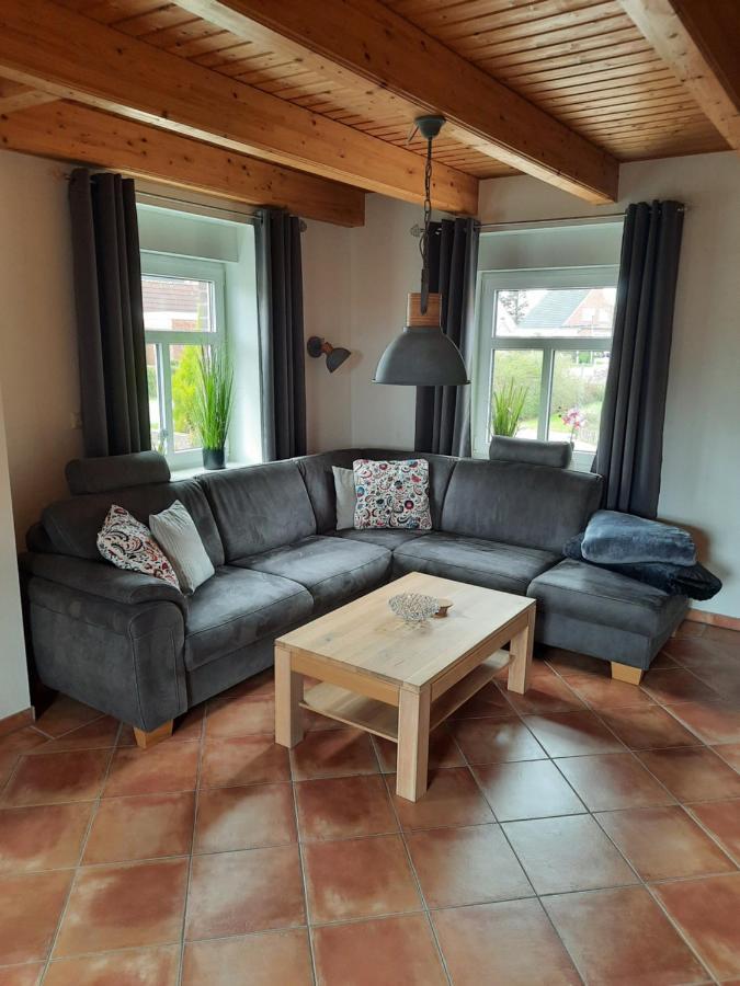 Tolles Ferienhaus In Pilsum - Ferienhaus Trientje - Mit Garten Und Ueberdachter Terrasse Esterno foto