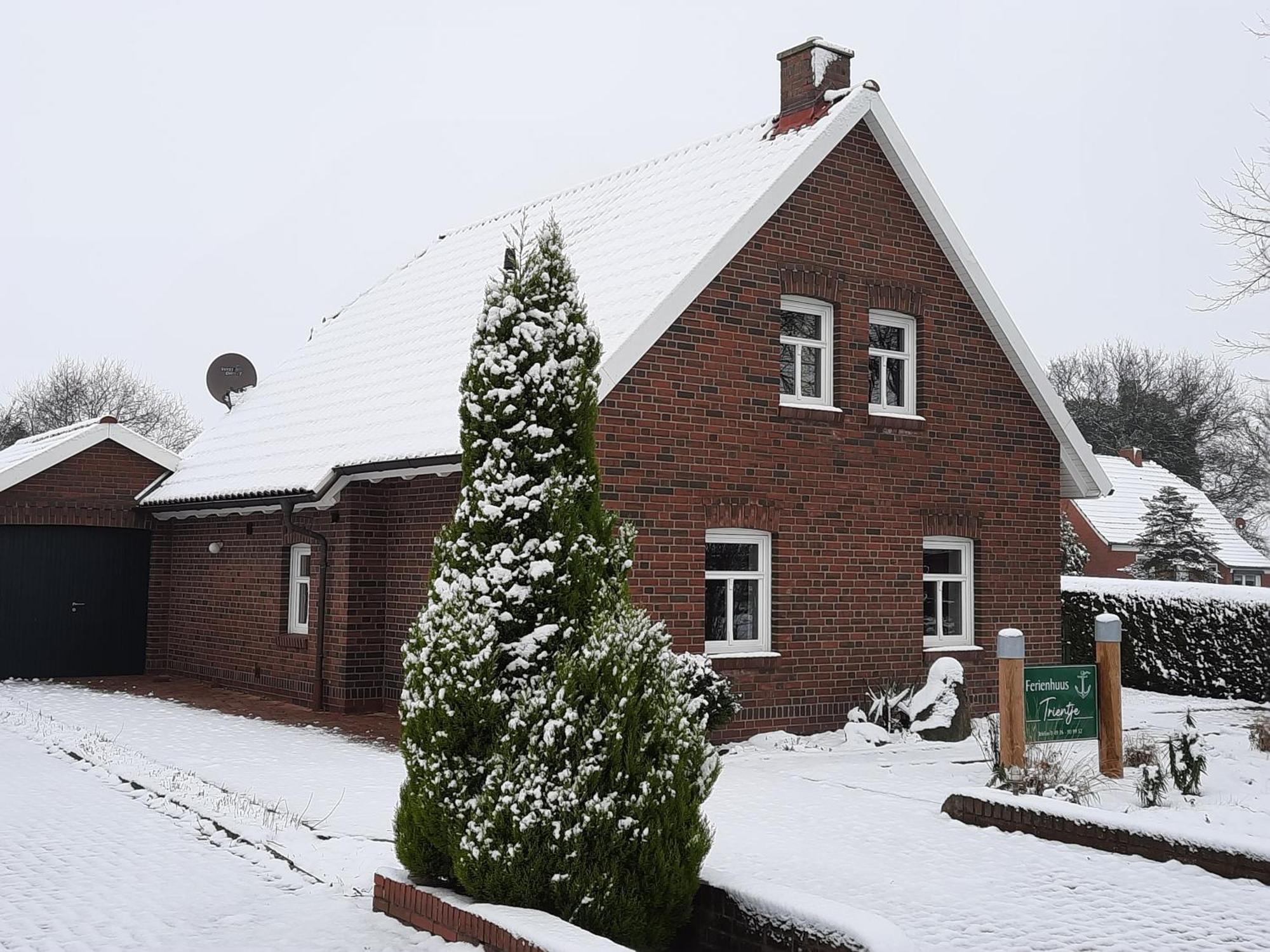 Tolles Ferienhaus In Pilsum - Ferienhaus Trientje - Mit Garten Und Ueberdachter Terrasse Esterno foto